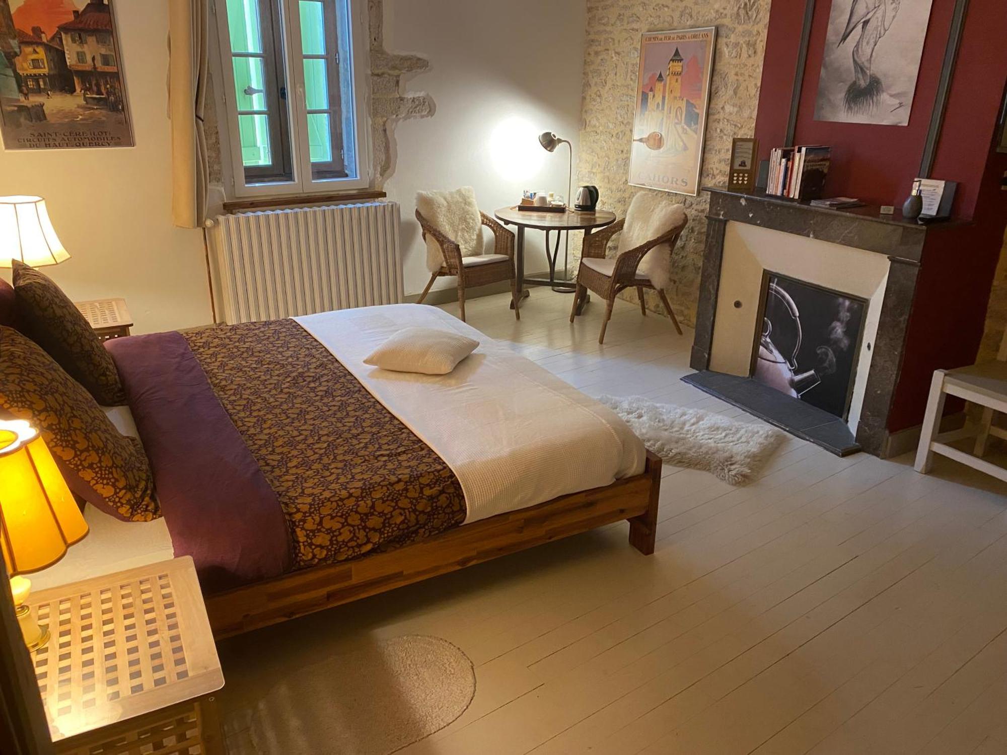 Chambre D'Hotes Les 3 Cochons D'Olt Arcambal Екстер'єр фото
